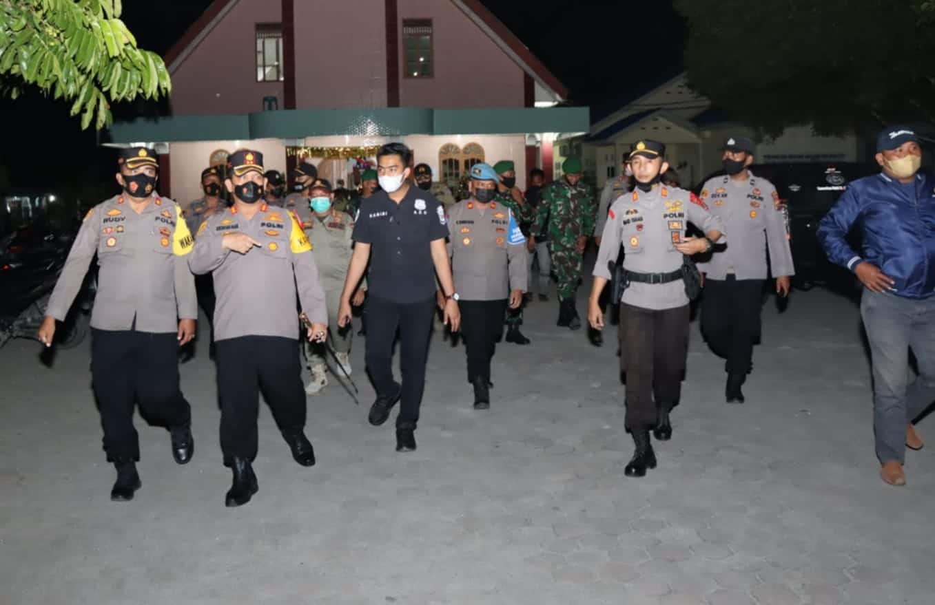 Kapolres Batu Bara, AKBP Ikhwan Lubis cek keamanan Gereja di Kecamatan Air Putih (Juma't,24/12/2021) (Dok/Humas)