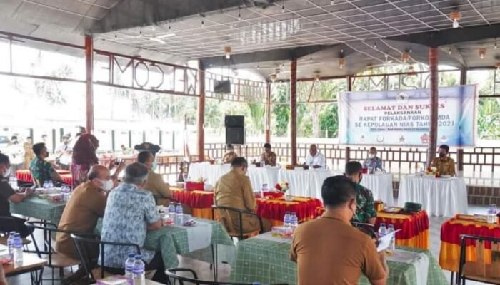 Ditandai Dengan Sertijab Dari Bupati Nias Utara, Bupati Nisel Koordinator Forkada Se-Kepulauan Nias 2022