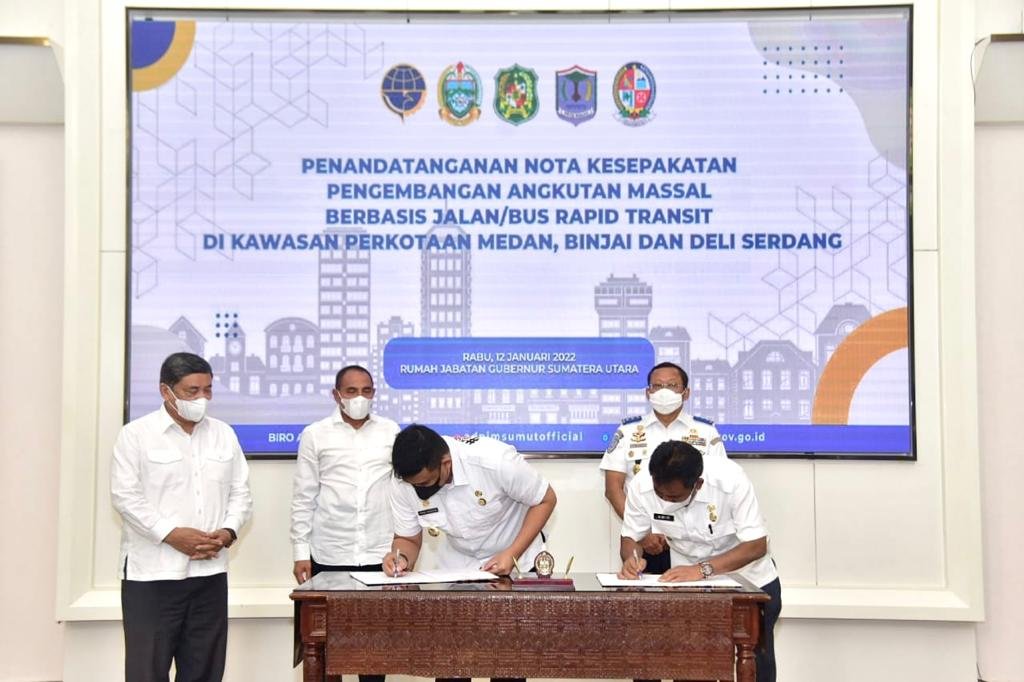 Apresiasi Angkutan Massal, Bobby Nasution Atasi Kemacetan Medan