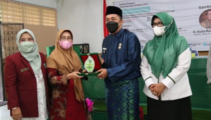 Aulia Rachman Hadiri Seminar Nasional FP UISU: Pengembangan Inovasi Pertanian Sangat Diperlukan