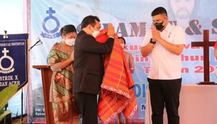 Bobby Nasution Hadiri Syukuran Tahun Baru 2022 HKBP Distrik X Medan Aceh