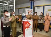 Nawal Lubis Resmikan Pojok Baca Digital di Samsat Medan Selatan