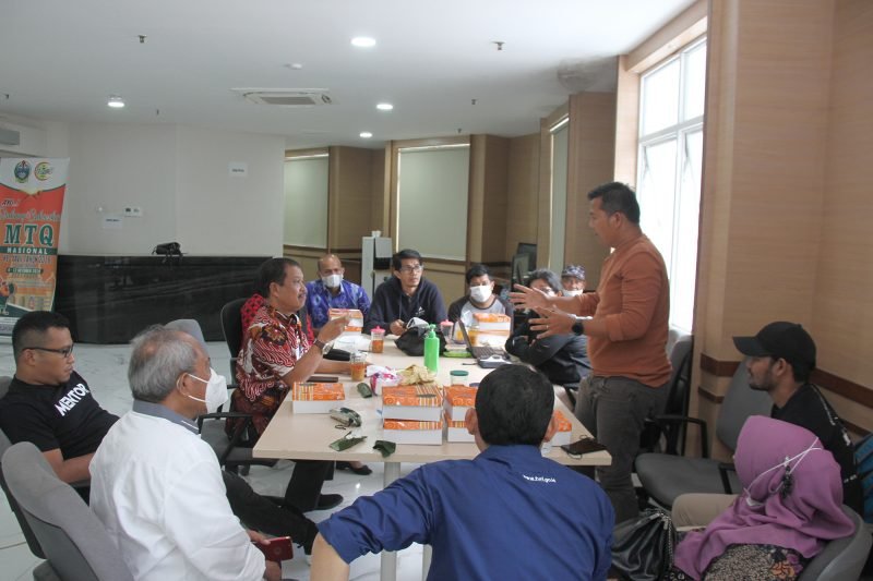 Plt Kadis Kominfo Silaturahmi dengan Wartawan Unit Pemprov Sumut