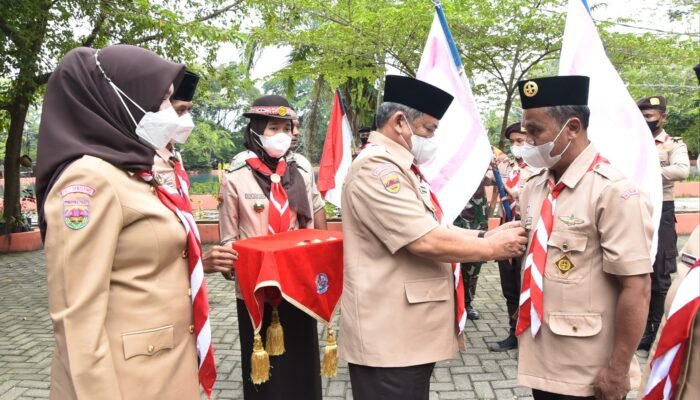 Wabup Deli Serdang Lantik Pengurus Mabiran-Kwarran Pramuka STM Hulu dan Bangun Purba