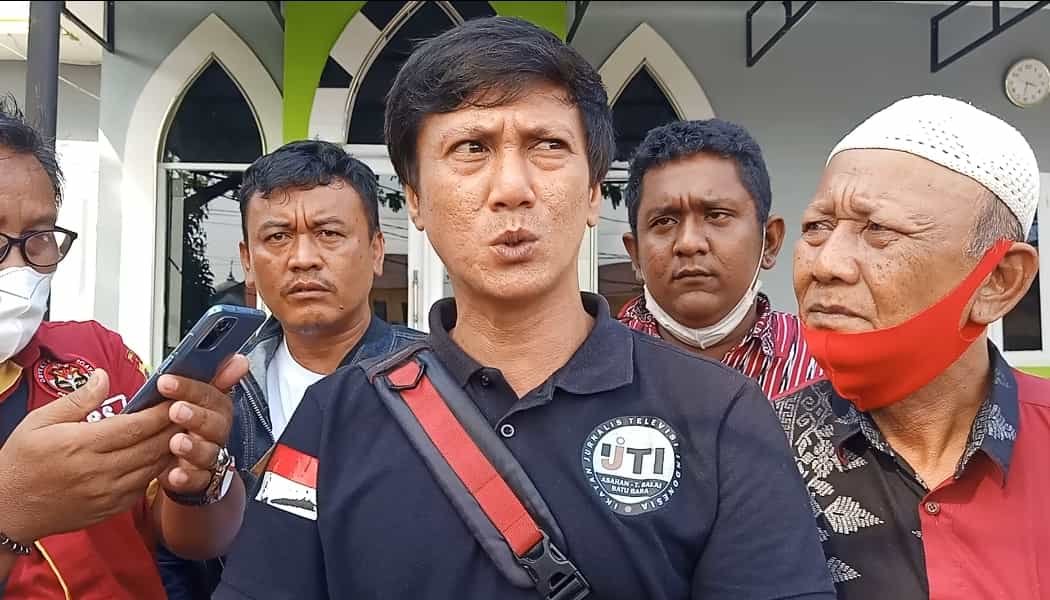 Fadli Pelka saat memberi keterangan dengan Tim Wappress, Kamis (13/01/2022). (foto/Sholeh Pelka).