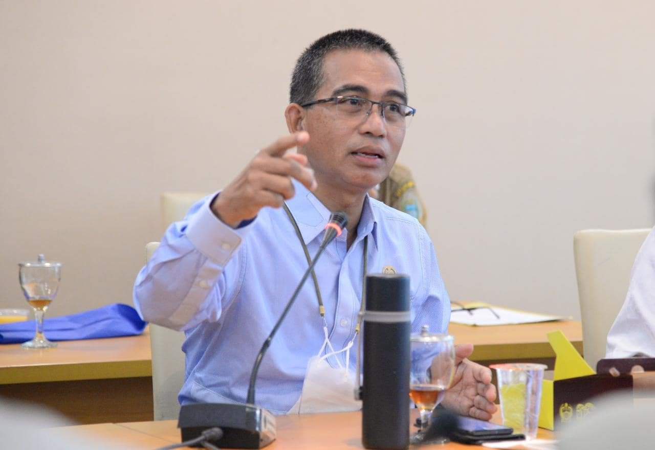 Ahmad Hadian saat rapat dengar pendapat di DPRD Sumut. Selasa (25/01/2022).