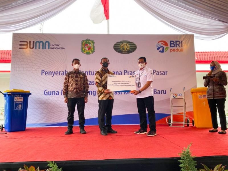 BRI Serahkan CSR ke Pasar Tradisional, Wiriya Alrahman Jaga Fasilitas, Sarana dan Prasarana