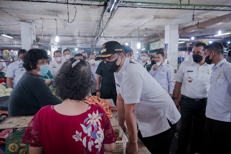 Bobby Nasution Dengarkan Keluhan Pedagang Pasar Petisah, Fasilitas yang Rusak akan Diperbaiki