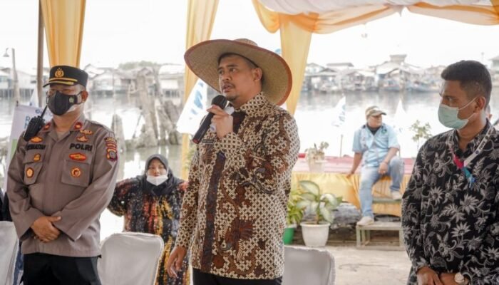 Bobby Nasution Minta UPT Distankan Berkantor di Kampung Bagan Deli, Permudah Nelayan Urus STDK&nbsp;