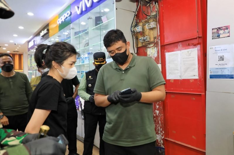 Bobby Nasution Pantau Langsung PPKM di Medan Marelan