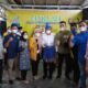 Edy Rahmayadi bersama pengurus RIE Batu Bara, Wan Azimah, saat berada di kantor RIE. (kedannews.com/Sholeh Pelka).