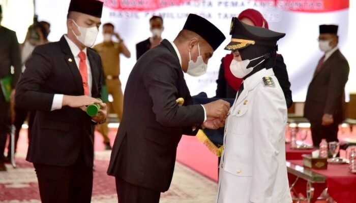 Gubernur Lantik Wakil Walikota Pematangsiantar: Sejahterakan Rakyat