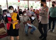 Beri Semangat, Kapolrestabes Medan Kunjungi Gebyar Vaksinasi Merdeka Anak Usia 6 – 11 Tahun di Prime One School