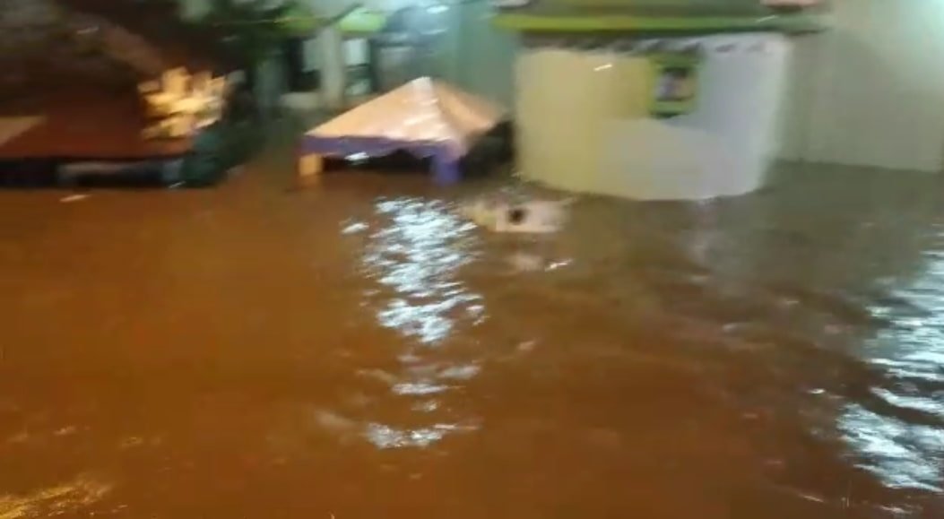 Kondisi banjir. (Foto: Tim).