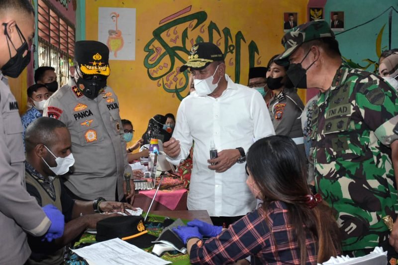 Kunjungi Nias bersama Pangdam dan Kapolda, Edy Rahmayadi Dorong Percepat Vaksinasi Covid-19