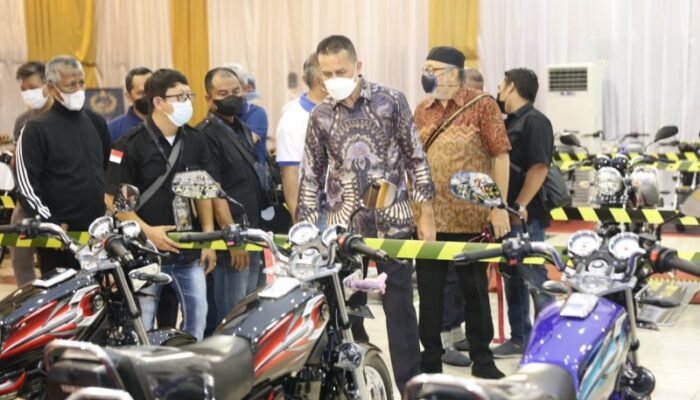 Musa Rajekshah Apresiasi Vulcanic Festival RX King Kontes
