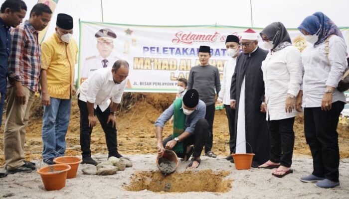 Musa Rajekshah Harap Ma’had Al Azhar Asy Syarif Labuhanbatu Lahirkan Pemimpin Nasional