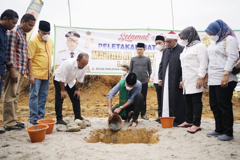 Musa Rajekshah Harap Ma'had Al Azhar Asy Syarif Labuhanbatu Lahirkan Pemimpin Nasional