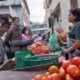 PUD Pasar Medan Tertibkan Pedagang di Pasar Kampung Lalang