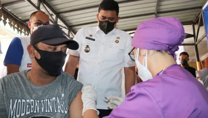 Perkuat Herd Immunity, Bobby Nasution Percepat Vaksinasi Booster