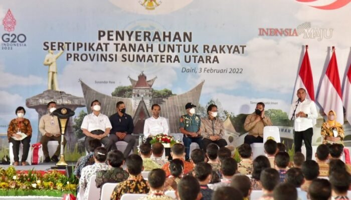 Presiden Bagikan Sertifikat Tanah di Dairi, Gubsu: Sangat Penting Bagi Rakyat