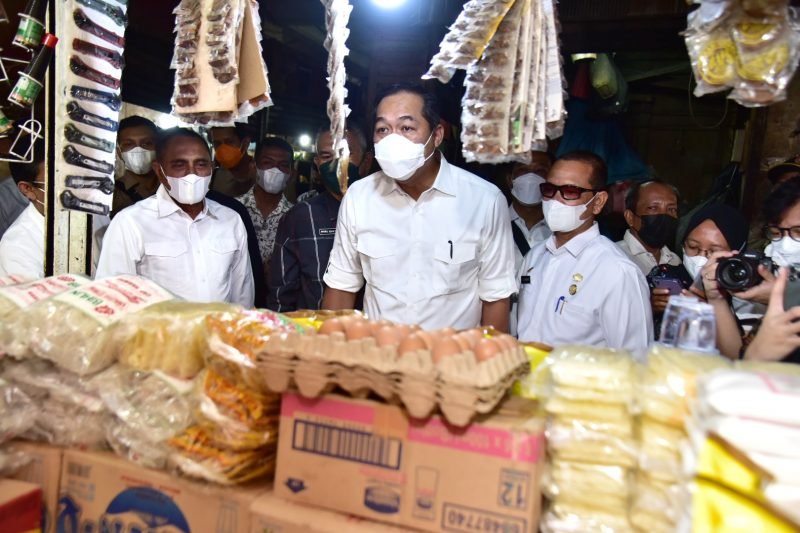 Tinjau Pasar Bersama Edy Rahmayadi, Mendag Minta Distribusi Minyak Goreng Dikawal