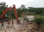 Miris… Beronjong Bantaran Sungai Tanjung Sengaja Dirusak Pengusaha Galian C