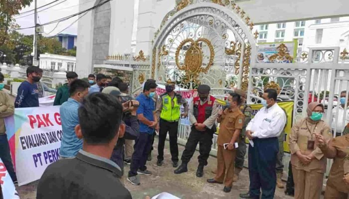 Rugikan Negara Miliaran Rupiah, GEMA Sumut “Geruduk” Kantor Gubernur Minta Usut Tuntas Dugaan Kehilangan Minyak Kotor