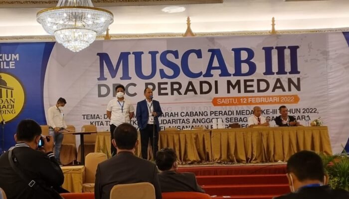 Menang Mutlak DR Azwir Agus, SH., M.HUM dan Hermansyah Hutagalung, SH., MH Pimpin DPC Peradi Medan Periode 2022-2027