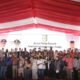 Bupati dan Wabup Sergai foto bersama dengan jamaah. Kamis (24/2/2022). (Foto/Humas).