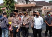 Tinjau Vaksinasi Massal di Komplek Tasbih Medan, Kapolrestabes Ajak Warga Terapkan Prokes