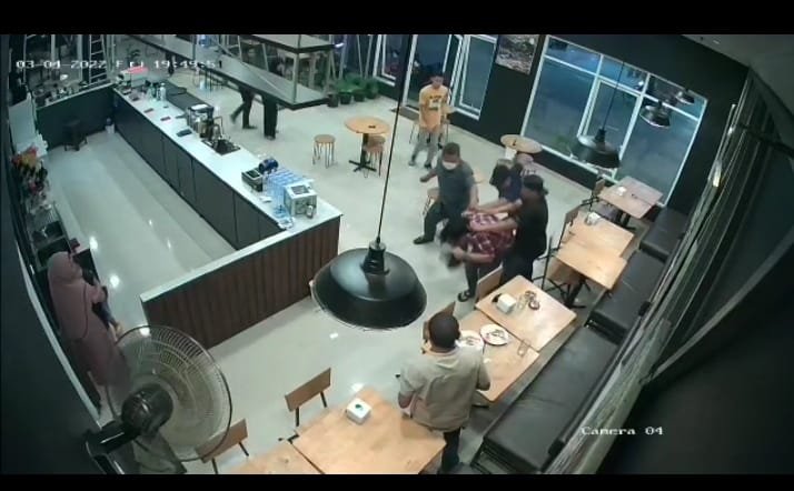 Kondisi saat kejadian. Jumat (4/3/2022). (Foto/Humas).