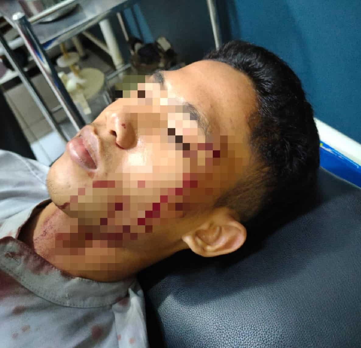 Korban MH Maulana terbaring kritis di Klinik Harun Desa Lalang. Sabtu (19/03/2022). (Foto/ Istimewa).