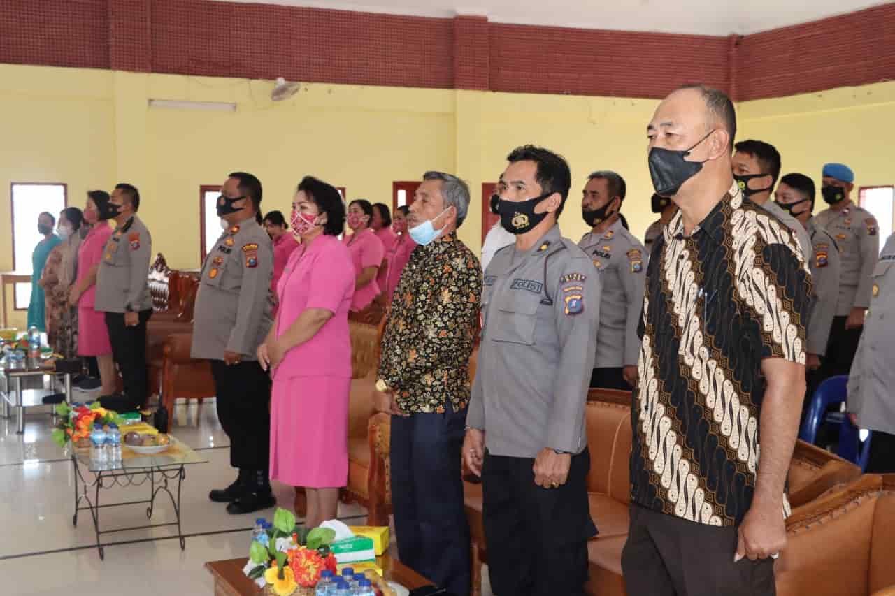 Kapolres Nisel saat gelar siltaurahmi. Sabtu (19/03/2022). (Foto/Humas).