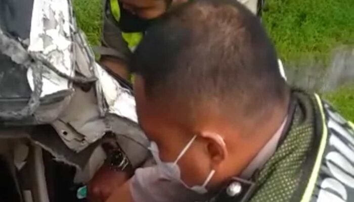 Ambulance Vs Truk Dijalinsum Batu Bara, Penumpang Ambulan Tewas Terjepit
