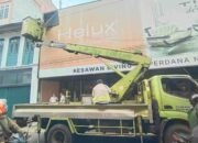 BPPRD Kota Medan Tertibkan Reklame Membandel
