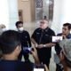 Kuasa Hukum Ali Sutan Harahap saat dikonfirmasi wartawan di kantor Gubernur Sumatera Utara, Rabu (2742022). (Foto: Tim).