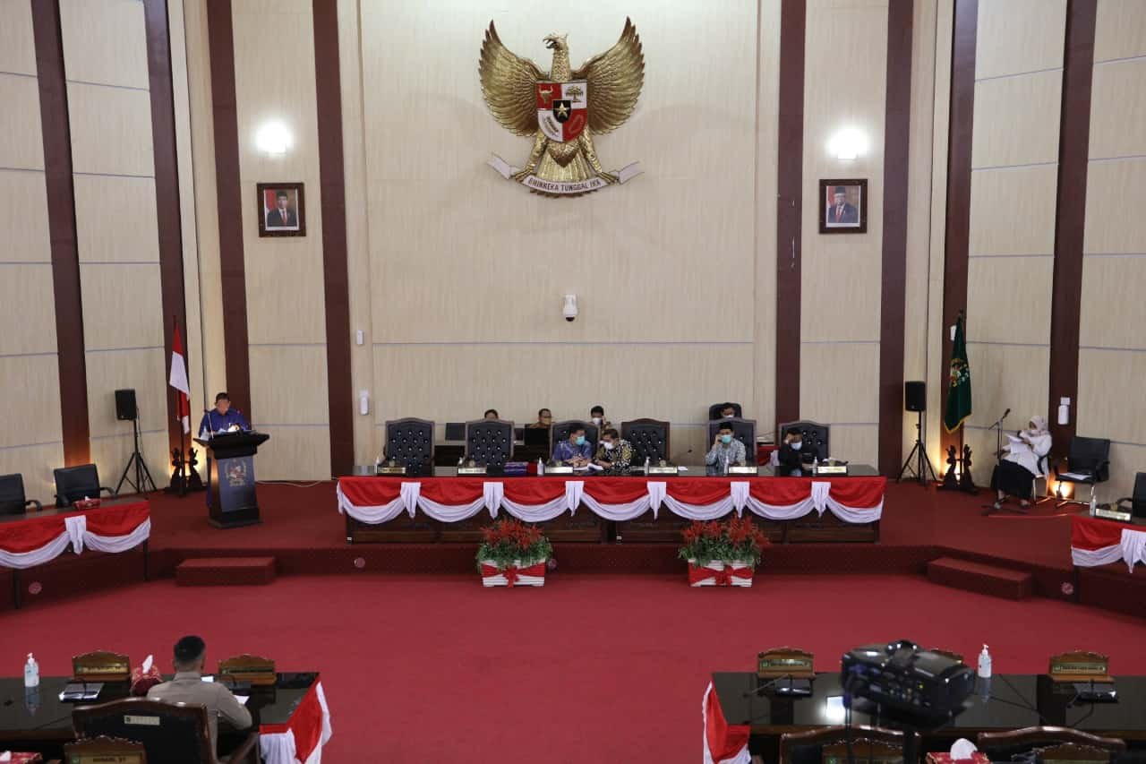 Panitia Khusus DPRD Kota Medan terhadap Laporan Keterangan Pertanggungjawaban (LKPJ) akhir tahun anggaran 2021, di ruang rapat paripurna DPRD Medan. (Foto Ist)