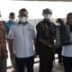 Presiden CSR PT Inalum, Ali Hasian bersama Kadis UMKM, Arif Hanafiah, Safri Moesa, saat berada di lokasi pelatihan batik mangrove. (Foto: Tim).