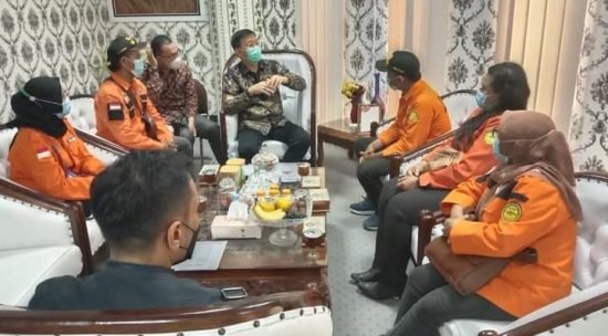 Ketua DPRD Medan saat terima audensi. (Foto/Ist).