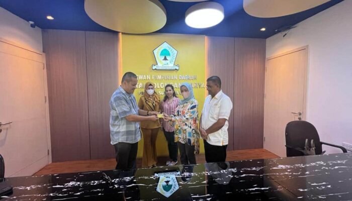Alhamdulillah,,,,Srikandi Notaris Muslim Gabung ke DPD Partai Golkar Sumut