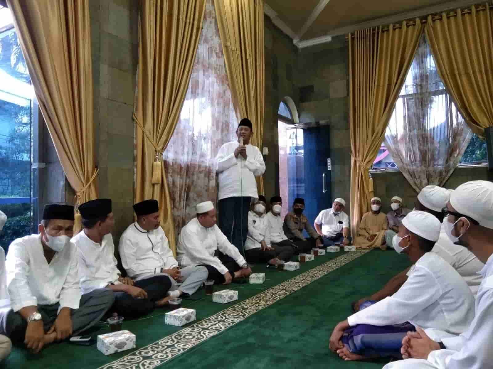 Plt Bupati Langkat saat pidato sambutan. (Foto/Ist).