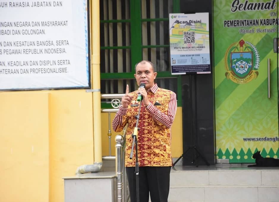 Sekdakab Sergai saat pidato sambutan. (Foto/Humas).