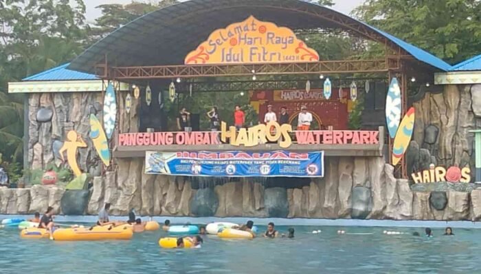 Antusias Warga Berkunjung Ke Hairos Water Park Mengisi Liburan Ketiga Hari Raya Fitri 1443 H