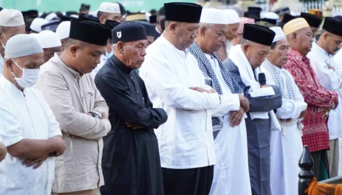Sholat Ied Berjamaah, Ondim: Mengisi Keseharian Waktu Dengan Ibadah