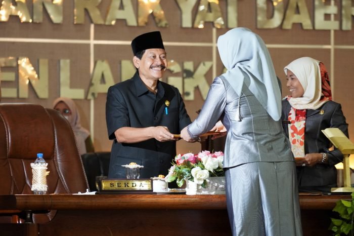 Bupati Hadiri Paripurna Alat Kelengkapan dan Hasil Reses DPRD Langkat