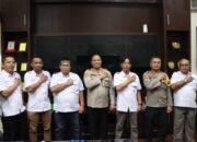 Semarakkan HUT Bhayangkara, Kapolres Sergai Dukung SMSI Tanam Pohon Tabebuya