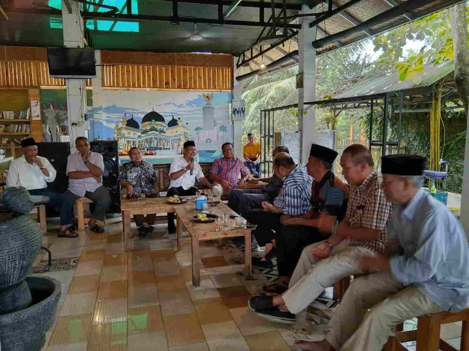 Kadis Kominfo saat pidato sambutan acara silaturahmi PNS Langkat. (Foto/Humas).