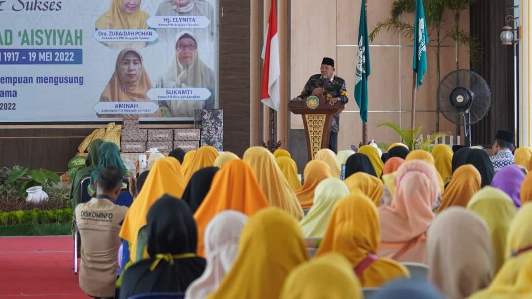 Plt Bupati Langkat saat pidato sambutan pada peringatan Milad. (Foto/Humas).