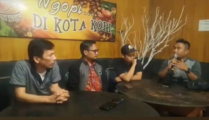 Dicopot, Kacapem Kantor Pos Sidikalang SB Arongan dan Lecehkan Wartawan